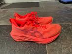 Asics novablast 5 maat 41.5, Hardloopschoenen, Ophalen of Verzenden, Zo goed als nieuw, Hardlopen