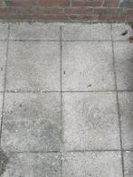 Betontegels op pallet (+/- 200 40x40cm + Opsluitbanden), Tuin en Terras, Tegels en Klinkers, Ophalen, Gebruikt, 10 m² of meer