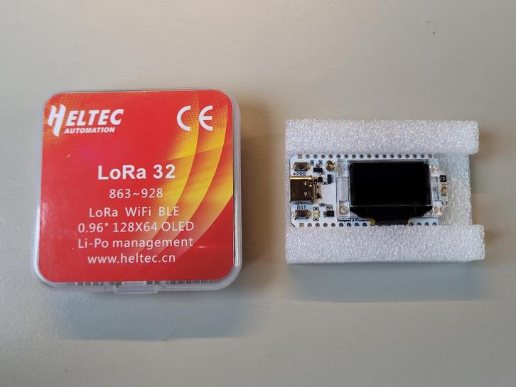 Heltec LoRa 32 met Meshtastic, werkt goed, Hobby en Vrije tijd, Elektronica-componenten, Gebruikt, Ophalen of Verzenden