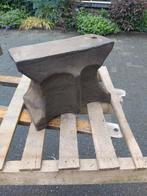 Aambeeld 150 kilogram, Doe-het-zelf en Verbouw, Ophalen, Gebruikt, IJzer