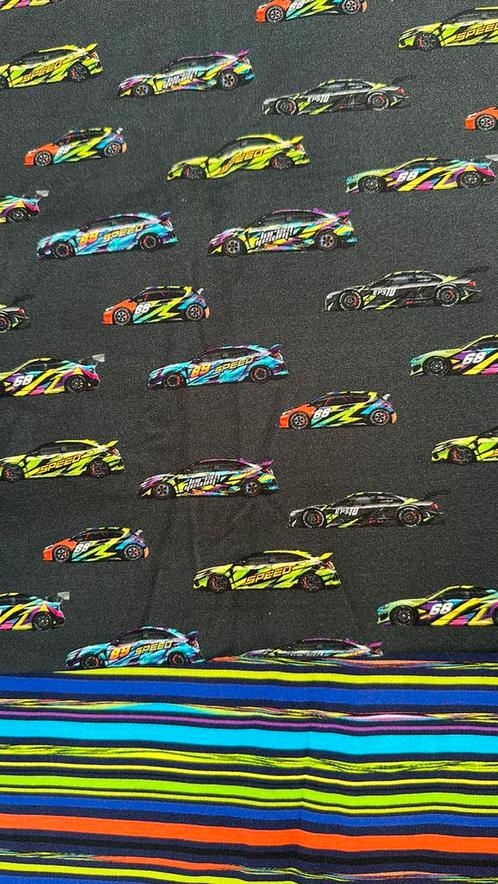 Race cars en streep french terry, Hobby en Vrije tijd, Stoffen en Lappen, Zo goed als nieuw, Katoen, 120 cm of meer, 30 tot 200 cm