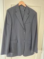 Donkerblauw pak met een klein lichtblauw streepje m102 (leng, Kleding | Heren, Kostuums en Colberts, Ophalen of Verzenden, Zo goed als nieuw