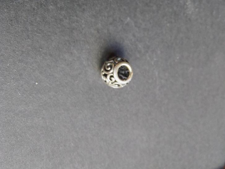 Aangeboden een originele Pandora bedel (11), Sieraden, Tassen en Uiterlijk, Bedels, Gebruikt, Pandora, Zilver, Ophalen of Verzenden