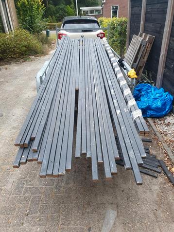 Zwart Rhombus hout / regelwerk beschikbaar voor biedingen