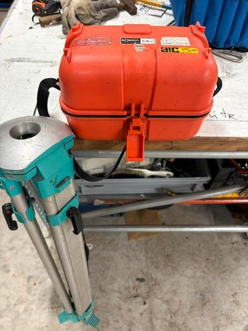 Sokkia  C 410 waterpas instrument incl statief beschikbaar voor biedingen