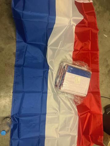 24 nieuwe vlaggen Nederland. 150x90 cm beschikbaar voor biedingen