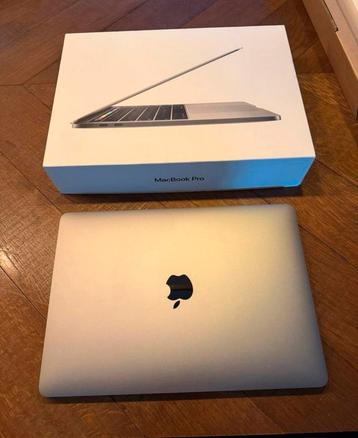 Macbook Pro 2017 touchbar 500gb 8gb i5 3,1ghz beschikbaar voor biedingen