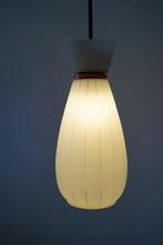 Vintage hanglamp glas mat streeppatroon crème zwart rood, Gebruikt, Ophalen of Verzenden, 75 cm of meer, Vintage