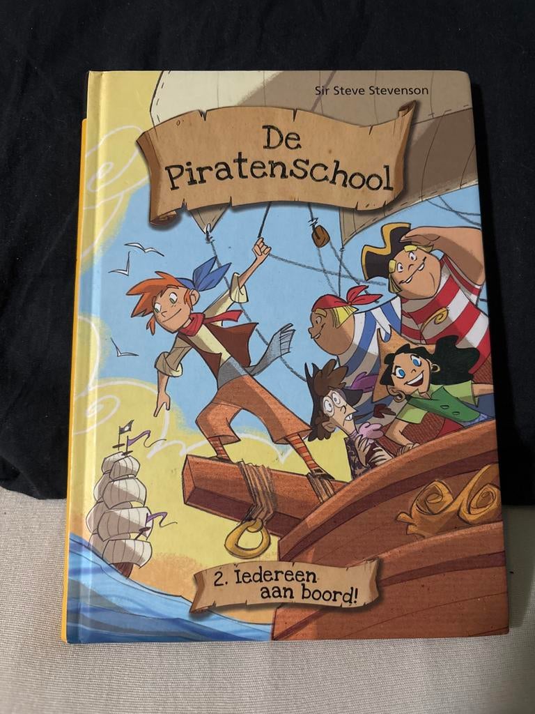 Piratenschool Deel 2: Iedereen aan boord!, Boeken, Ophalen of Verzenden, Gelezen, Fictie algemeen