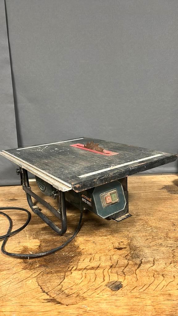 Tafel cirkelzaag. 205 mm zaagblad., Doe-het-zelf en Verbouw, Gereedschap | Schuurmachines, Gebruikt, Overige typen, 600 tot 1200 watt