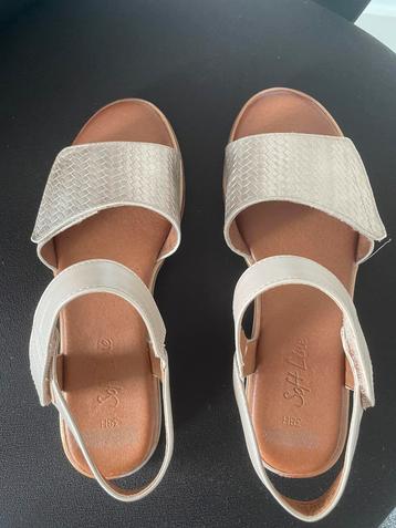 Sandalen soft line maat 38 beschikbaar voor biedingen