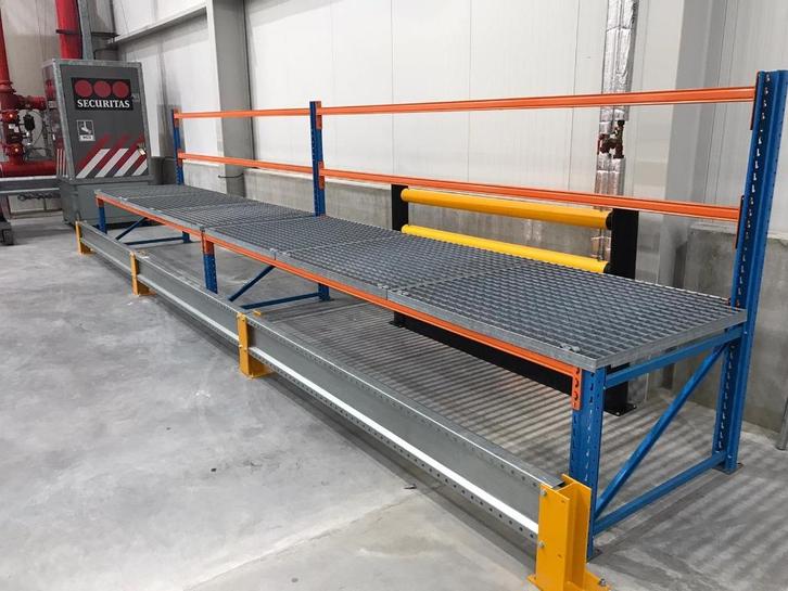 Laadstation voor heftruck 7,50 meter breed (GEBRUIKT), Doe-het-zelf en Verbouw, Overige Doe-het-zelf en Verbouw, Gebruikt, Ophalen of Verzenden