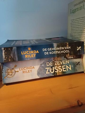 Lucinda Riley - De zeven zussen beschikbaar voor biedingen