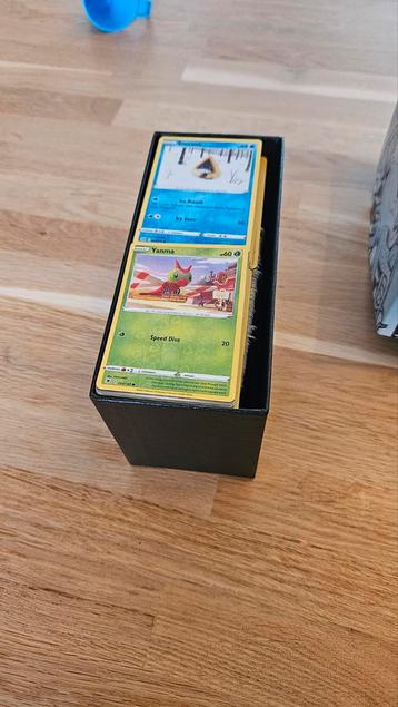  Pokémon Reverse Holo Bundels – 25 of 30 kaarten! 
 beschikbaar voor biedingen