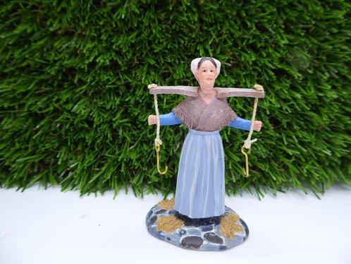 Luville Kerstdorp  Dora v/d Oord carrying baskets - 601582, Diversen, Kerst, Zo goed als nieuw, Verzenden