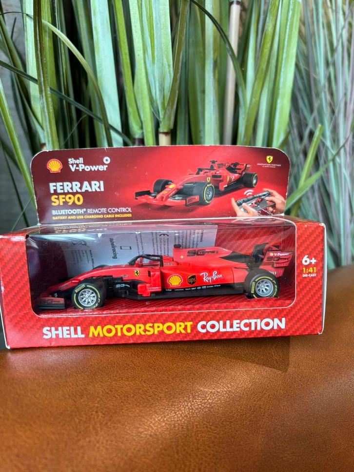Rode ferrari shell collection , bestuurbare ferrari, Verzamelen, Automerken, Motoren en Formule 1, Verzenden