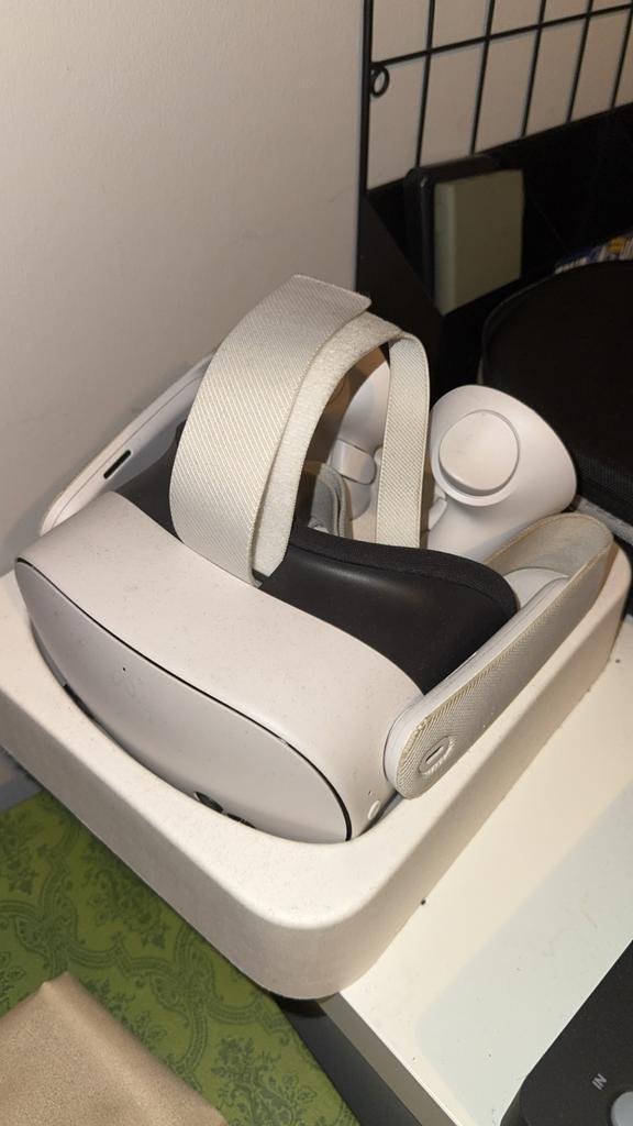 Meta Quest 3 VR Headset, Spelcomputers en Games, Virtual Reality, Zo goed als nieuw, Pc, VR-bril, Ophalen of Verzenden