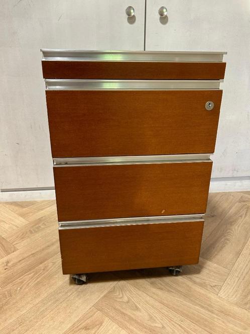 houten ladekast op wieltjes, Huis en Inrichting, Kasten | Ladekasten, Gebruikt, Minder dan 100 cm, 50 tot 100 cm, 25 tot 50 cm