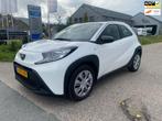 Toyota Aygo X 1.0 VVT-i MT Play, Stof, Gebruikt, 920 kg, 4 stoelen