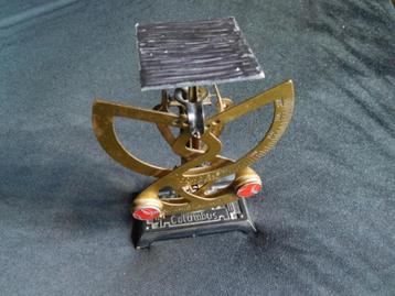 Antiek Vintage Weegschaaltje brieven Columbus Bilateral. beschikbaar voor biedingen