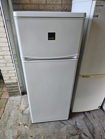 Zanussi Koelkast met Diepvries - ZRT23100WA beschikbaar voor biedingen