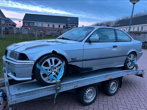 BMW E36 Coupe in onderdelen, Auto-onderdelen, Carrosserie en Plaatwerk, Motorkap, BMW, Voor, Achter, Links, Rechts, Gebruikt, Ophalen of Verzenden