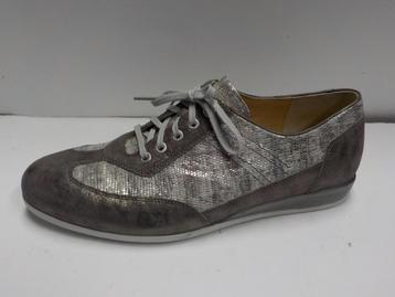 Leuke Durea sneakers maat 40 1/2 beschikbaar voor biedingen