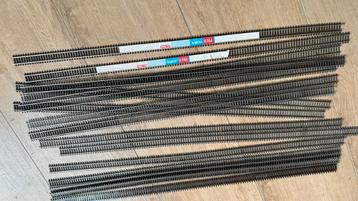 Te koop: 16 stuks Peco Rails, schaal HO/00 beschikbaar voor biedingen