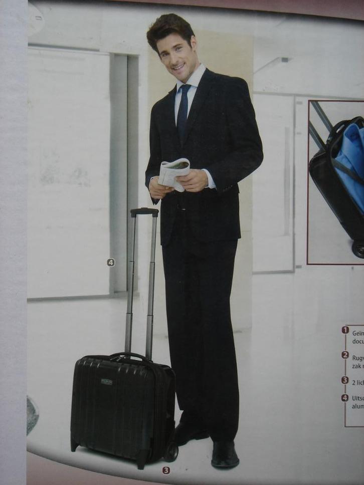 Polycarbonaat Business Trolly Zwart - NIEUW/ONGEBRUIKT !!!, Sieraden, Tassen en Uiterlijk, Koffers, Nieuw, Hard kunststof, Minder dan 50 cm