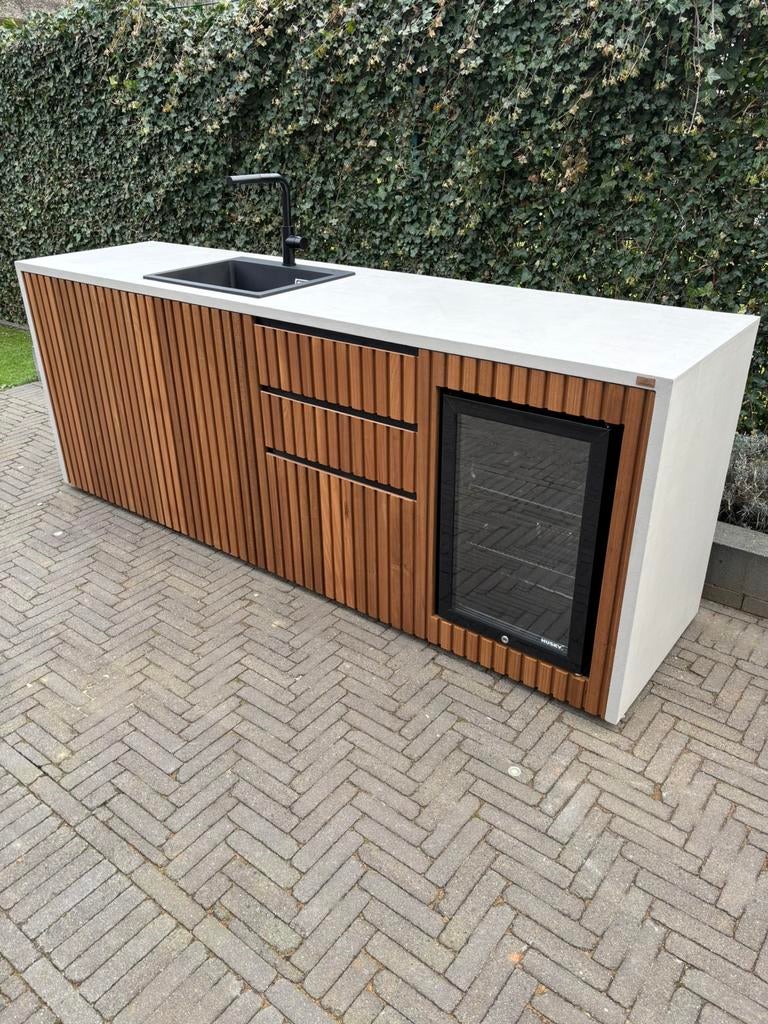 Maatwerk buitenkeuken. type 'Modern Sink'    beton-ciré blad, Tuin en Terras, Buitenkeukens, Ophalen of Verzenden, Nieuw, Houtskool