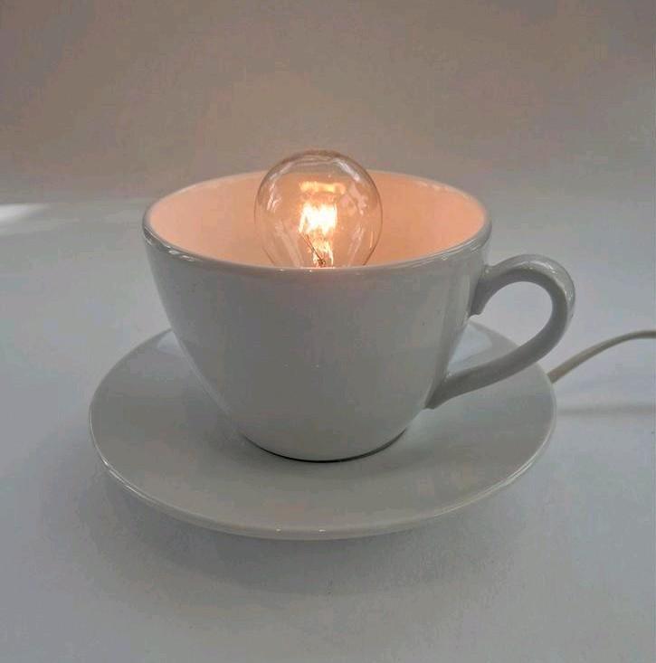 Bijzonder "Kop en Schotel" Tafellampje, Huis en Inrichting, Lampen | Tafellampen, Zo goed als nieuw, Minder dan 50 cm, Ophalen of Verzenden