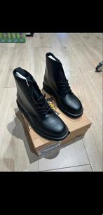 Dr. Martens 1460 Mono - Maat 44 - Nieuw in doos!, Ophalen of Verzenden, Nieuw, Zwart
