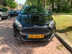 Ford Fiësta 1.0 48KW/65PK 5D 2015 Zwart met cruise control, Auto's, 525 kg, Origineel Nederlands, Handgeschakeld, 955 kg