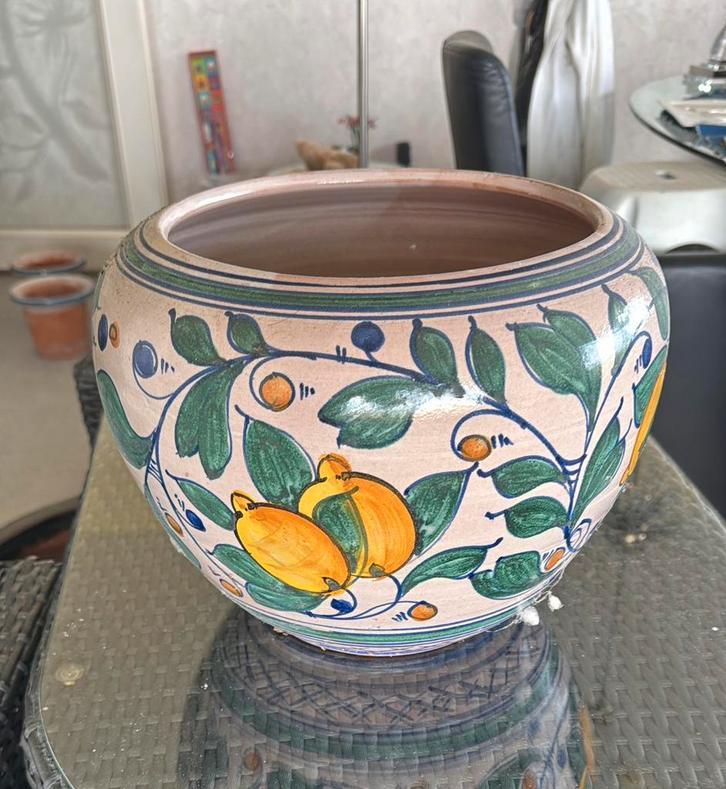 Mooie handbeschilderde aardewerken pot – 33 cm, Tuin en Terras, Bloempotten, Zo goed als nieuw, Aardewerk, Binnen, Balkon, Tuin