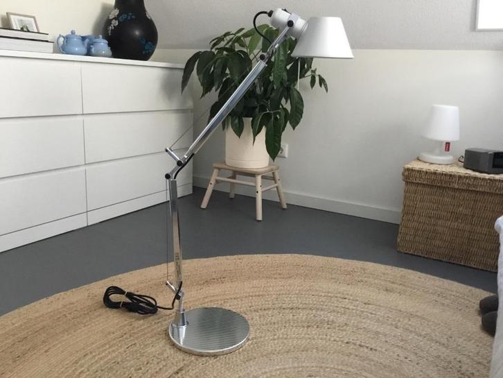 Artemide Tolomeo Mini bureaulamp Zilver RVS, Huis en Inrichting, Lampen | Tafellampen, Nieuw, 75 cm of meer, Kunststof, Metaal