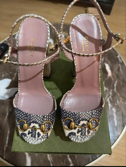 Gucci Claudie python sandelen maat 38 zgan origineel, Kleding | Dames, Schoenen, Zo goed als nieuw, Ophalen of Verzenden