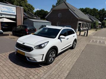 Kia Niro 1.6 GDi Hybrid DynamicLine beschikbaar voor biedingen