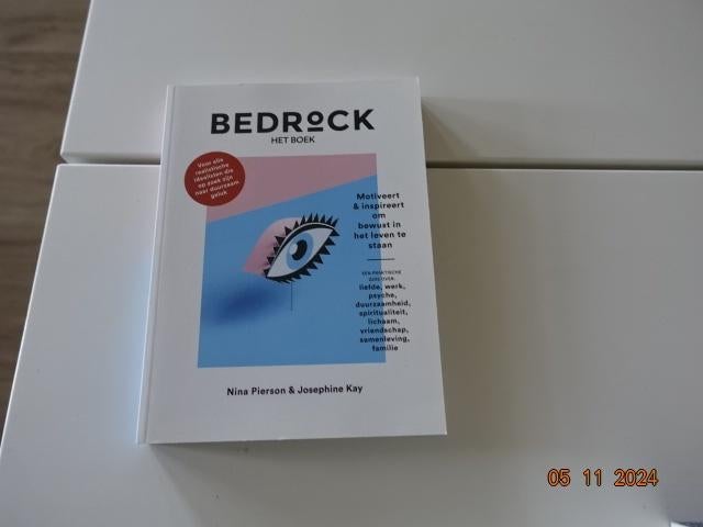 BEDRoCK......Nina Pierson, Boeken, Ophalen, Zo goed als nieuw, Overige onderwerpen, Achtergrond en Informatie