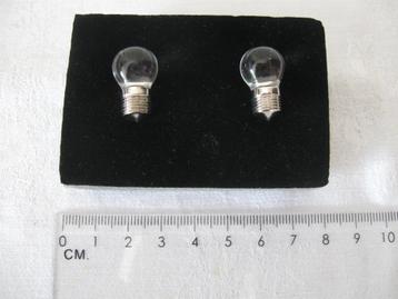 Manchetknopen kleine gloeilampjes zilverkleurig als nieuw beschikbaar voor biedingen