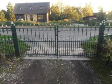 Sierhek, toegangspoort beschikbaar voor biedingen