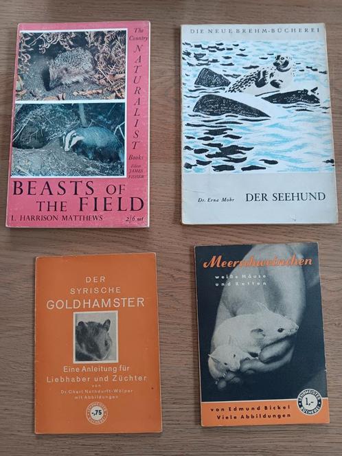 4 Oude boekjes over dieren:  Engels / Duits, Boeken, Dieren en Huisdieren, Gelezen, Overige diersoorten, Ophalen of Verzenden