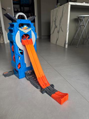 Hot Wheels Garage Racebaan beschikbaar voor biedingen