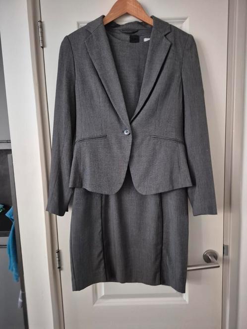 H&M jurk pak jurkpak Blazer M 38 jurk L 40 grijs kantoor wer, Kleding | Dames, Jasjes, Kostuums en Pakken, Zo goed als nieuw, Maat 38/40 (M)