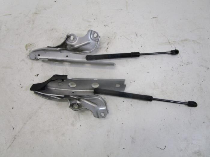 Motorkap Scharnier Audi A6 (22738852), Auto-onderdelen, Carrosserie en Plaatwerk, Gebruikt, Ophalen of Verzenden