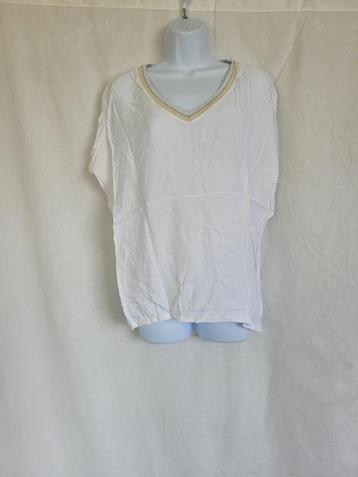 Mooi wit damesshirt mt L merk XS beschikbaar voor biedingen