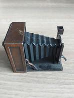 Balgcamera.  Miniatuur potloodslijper, Verzamelen, Verzenden, 1960 tot 1980, Overige typen