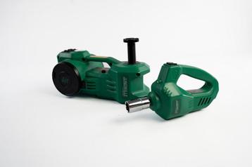 3 in 1 Set voor pech onderweg! Vakantiehulp beschikbaar voor biedingen