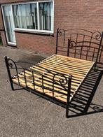 IJzeren bed (twijfelaar) 210x144x124, Antiek en Kunst, Antiek | Meubels | Bedden, Ophalen