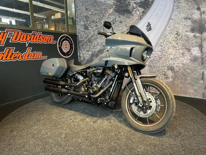 Harley-Davidson SOFTAIL FXLRST LOW RIDER ST Solid Colour, Motoren, Motoren | Harley-Davidson, Bedrijf, Overig