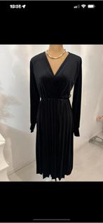 Vintage zwarte fluwelen jurk (44/46), Kleding | Dames, Zwart, Maat 46/48 (XL) of groter, Ophalen of Verzenden, Zo goed als nieuw